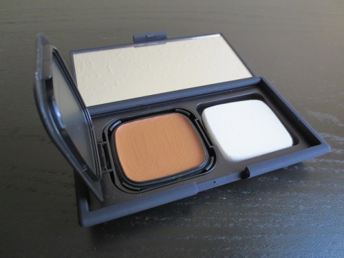 NARS Radiant Cream Compact Macao